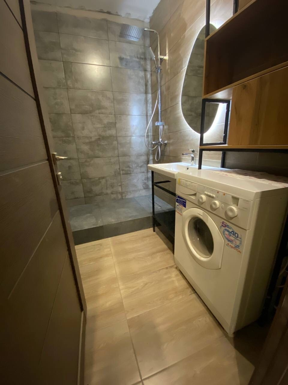 Ванная комната (ул. Волочаевская д. 8). Ремонт санузла, туалета, ванной под ключ в Казани. Укладка плитки