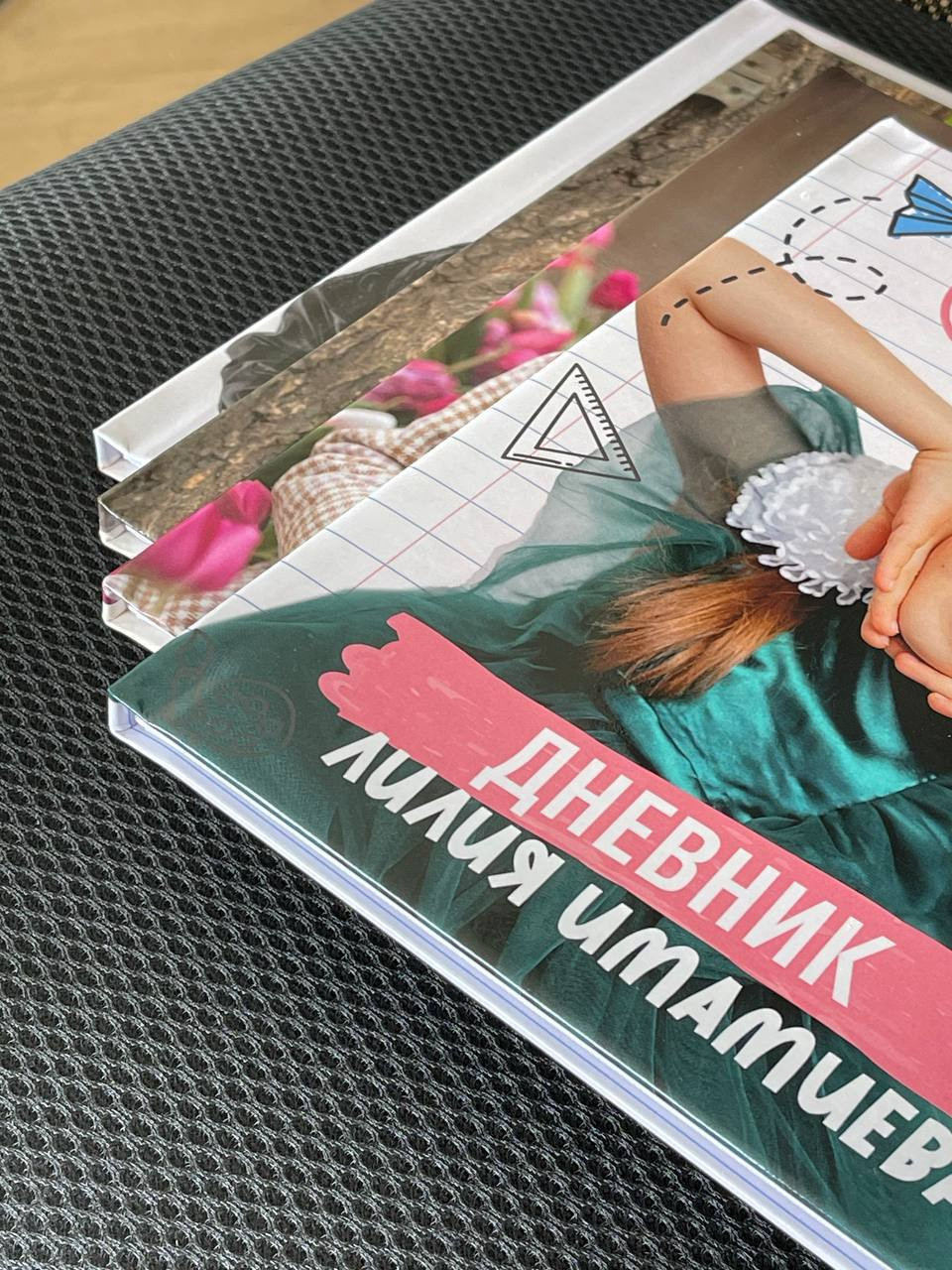 <title> Выпускной альбом Чита, Школа Чита, детский сад Чита,живоефото. Фотограф Григорьева Ольга. Портретная, семейная съёмка, Love Stori, видеосъёмка в городе Чита. Выпускные альбомы, фотокниги