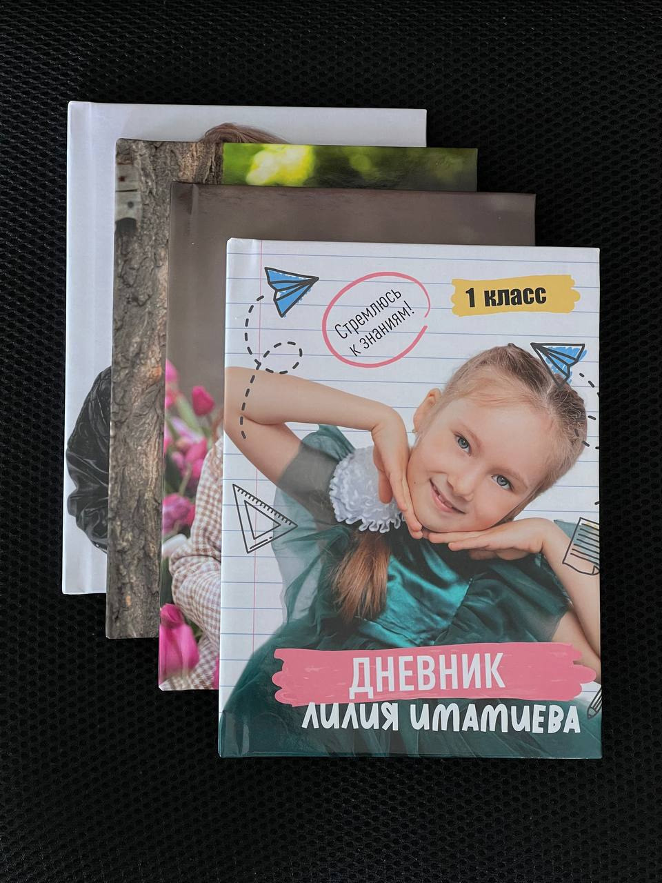 <title> Выпускной альбом Чита, Школа Чита, детский сад Чита,живоефото. Фотограф Григорьева Ольга. Портретная, семейная съёмка, Love Stori, видеосъёмка в городе Чита. Выпускные альбомы, фотокниги