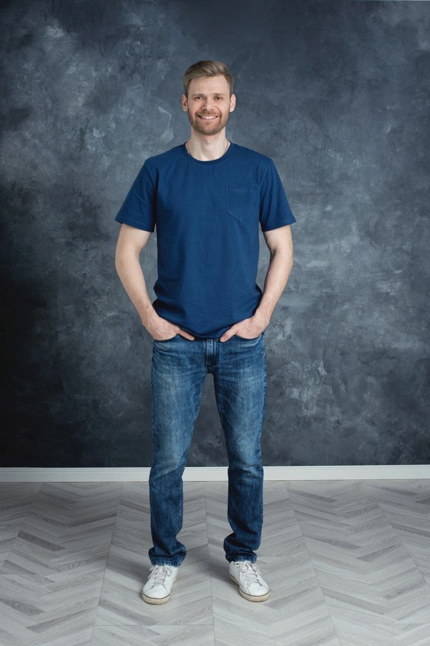 Антон, 189 см, 50-52. KED Production — продакшн из СПб. Создаём фото, видео и контент, который помогает брендам и селлерам продавать больше