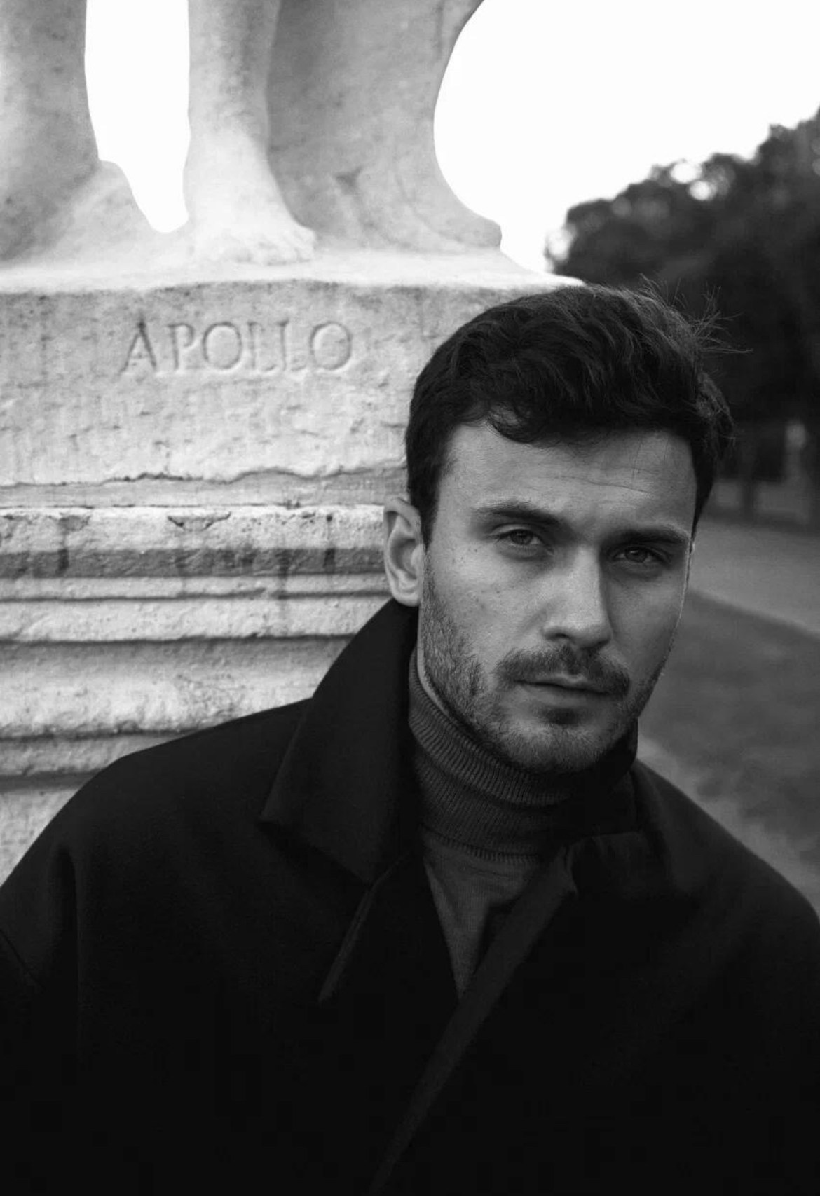 Снимем одежду для вашего бренда: предметная съемка в студии Москвы, фотограф с портфолио