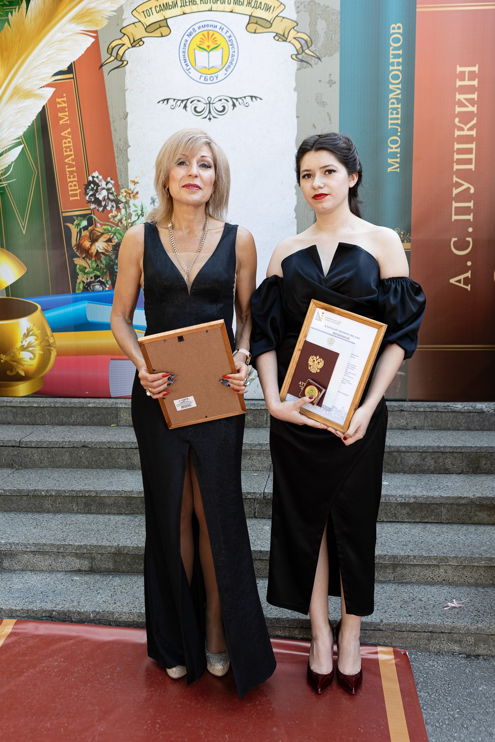 Фотосъёмка выпускного в школе. Свадебный фотограф, фотосъемка в Крыму, Севастополе, Симферополе, Ялте