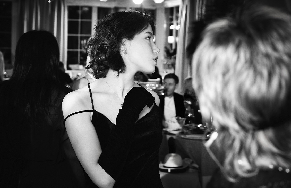 Фоторепортаж взрослые праздники, банкеты, корпоративы. Репортажный фотограф Георгий Коненков. Репортажная фотосъемка мероприятий. Goganaft.
