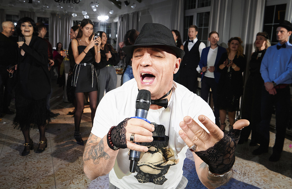 Фоторепортаж взрослые праздники, банкеты, корпоративы. Репортажный фотограф Георгий Коненков. Репортажная фотосъемка мероприятий. Goganaft.