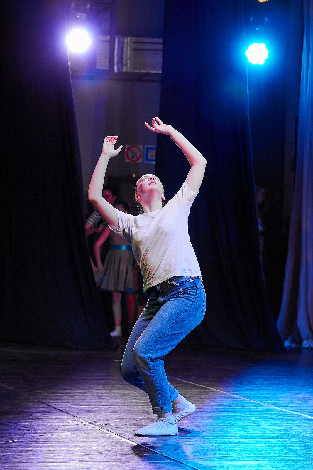 Фоторепортаж с концерта. Танцевальная студия. Репортажный фотограф Георгий Коненков. Репортажная фотосъемка мероприятий. Goganaft.