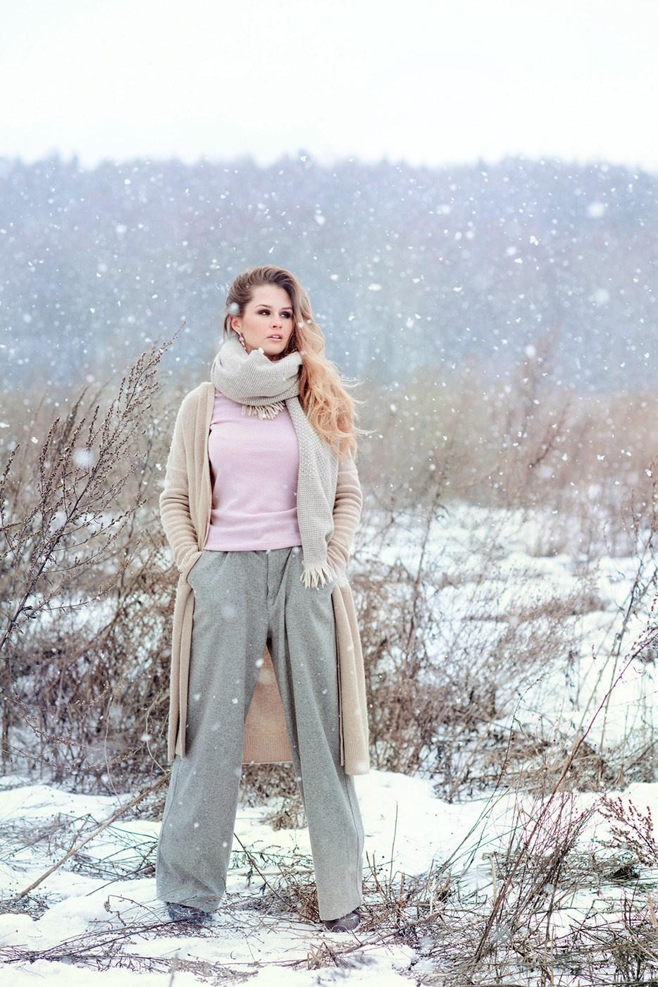 a photo shoot for a young woman , stylized clothes for a photo shoot, a photo shoot for a woman in the look book style (photographer in Edinburgh Elena Carruthers)