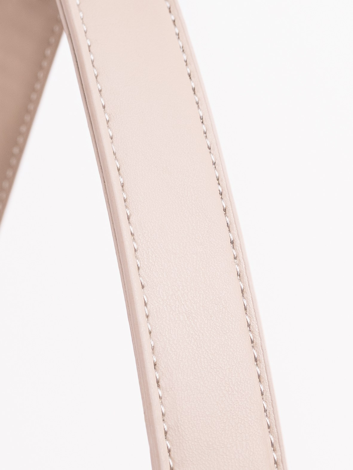 Q Шопперы замшевые предметка серия 3. Предметный фотограф, фото для маркетплейсов Пятигорск, КМВ