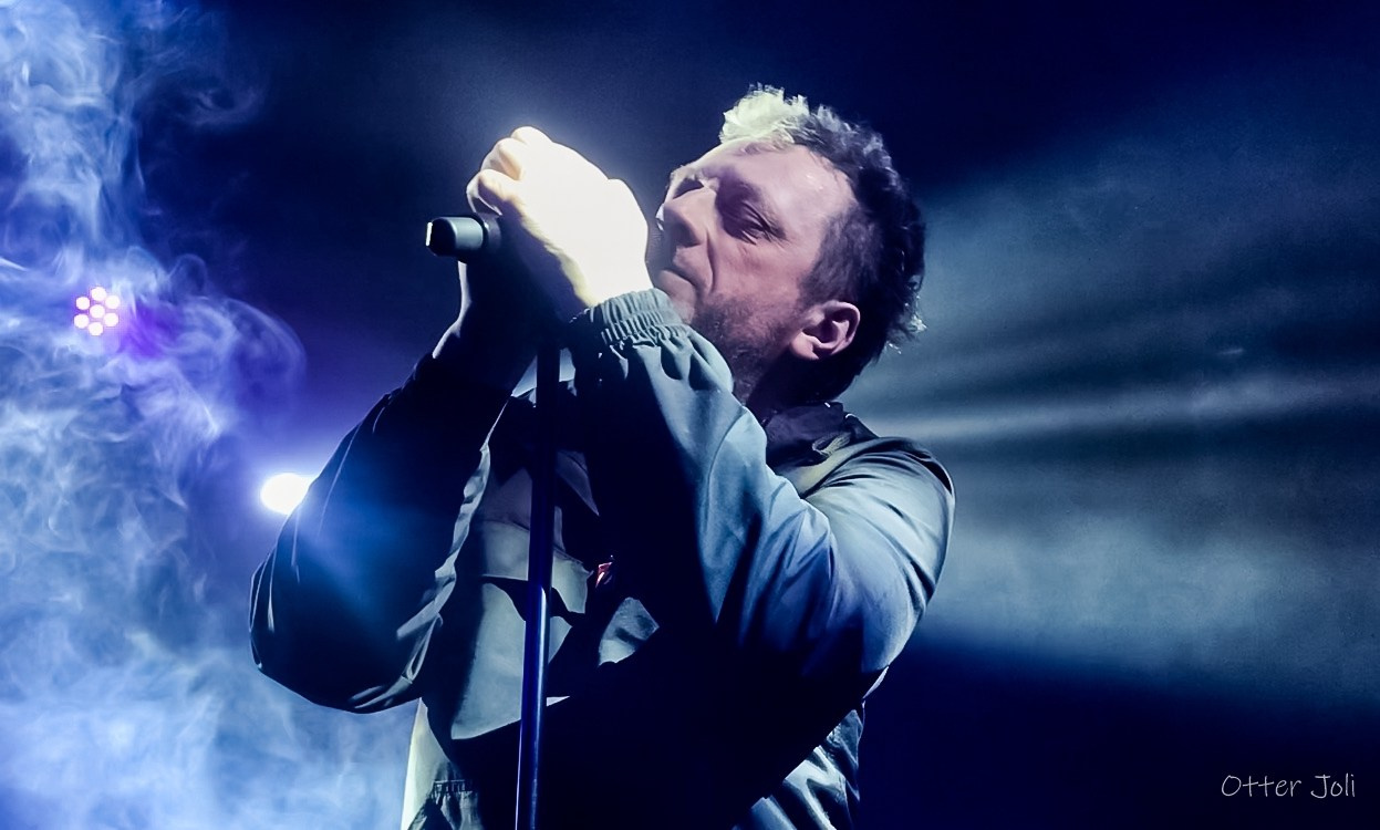 Screens. Концертный репортёр Валерия Сафина