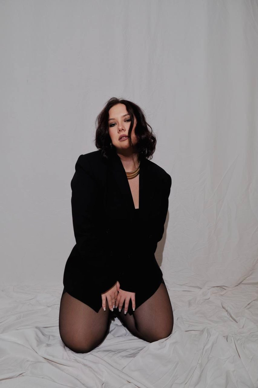 Студия. Кинокадры для тебя. фотограф и стилист по прическам Анастасия Помелова