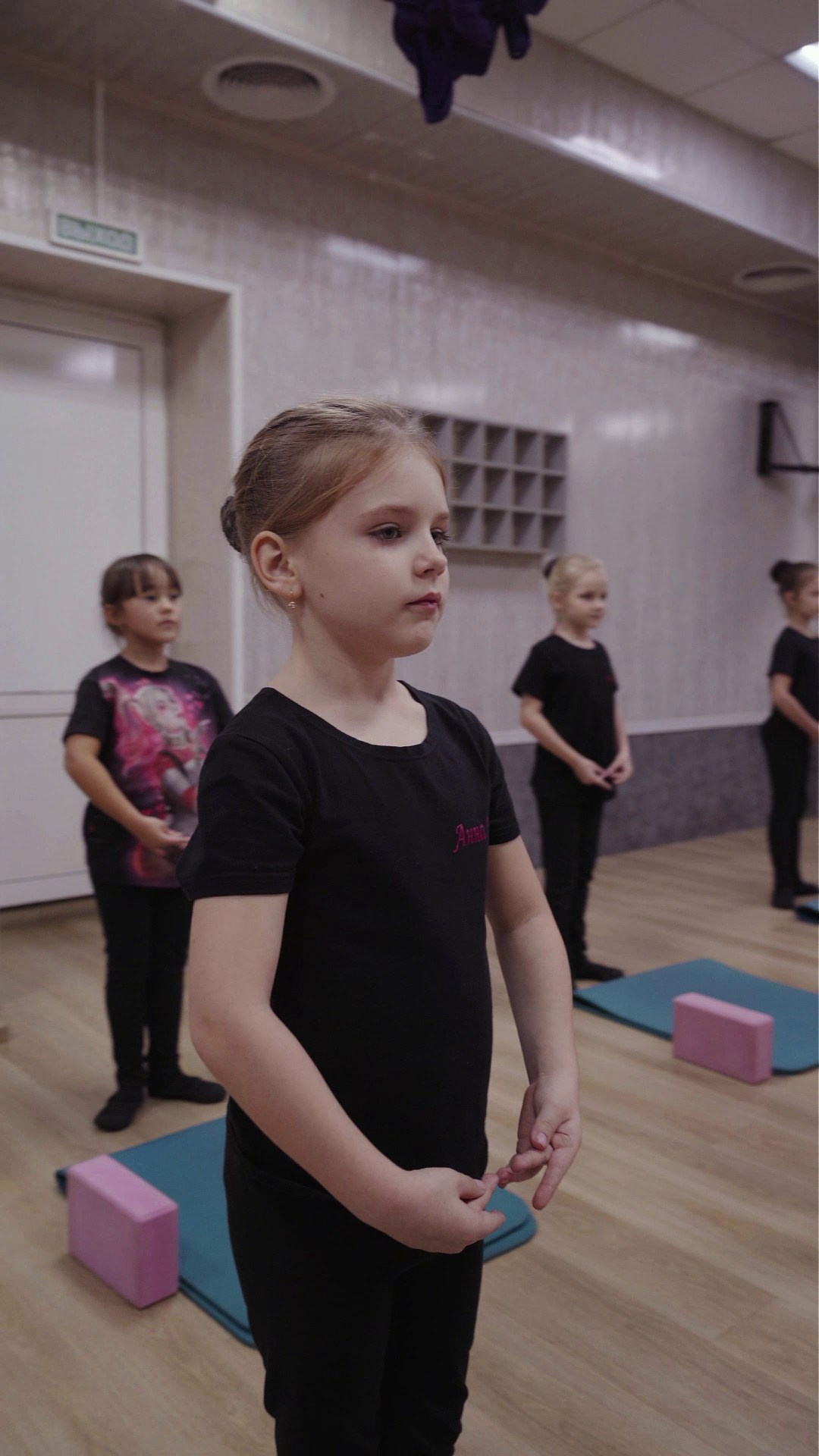 Съёмка рилс, контент, видеосъемка для маркетплейсов и соцсетей. Видеограф Эля Гвоздь