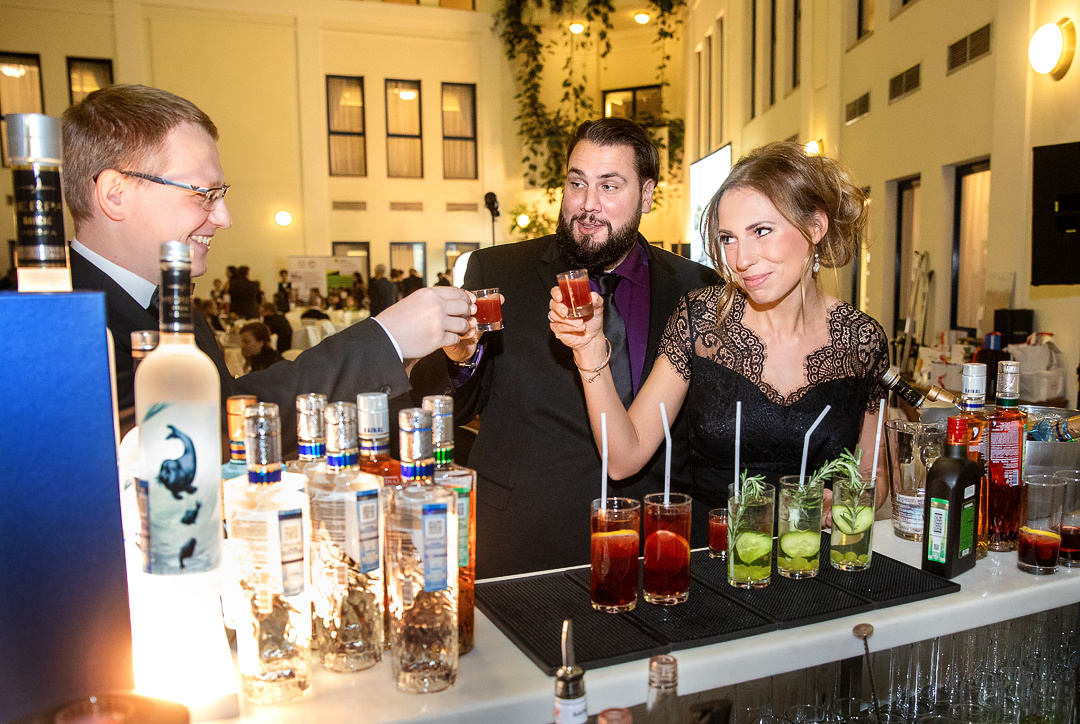 Фотограф на корпоратив в Москве. Портретный и event фотограф конференций, форумов, семинаров, Москва