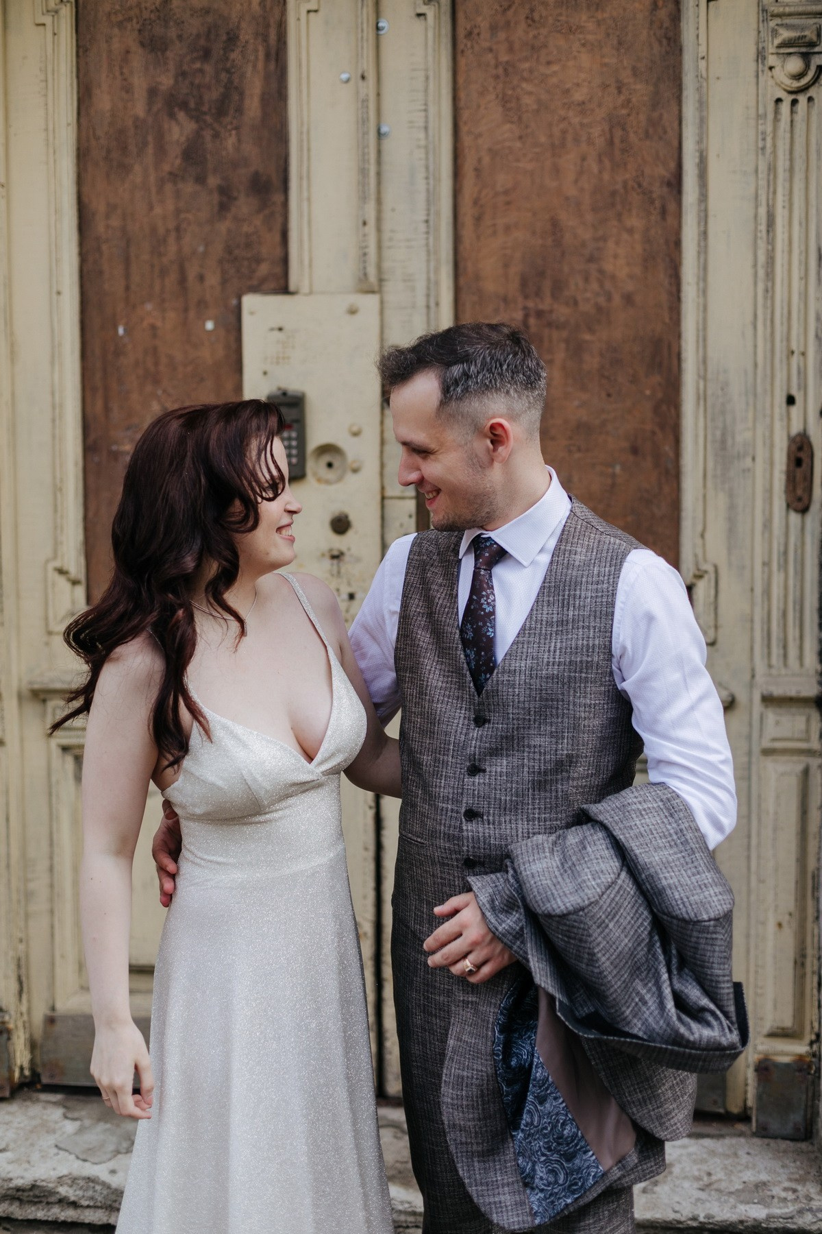 Свадебная прогулка в СПб, фотограф Денис Дорфф. Фотограф крещение венчание в Петербурге! Помогает подобрать храм и посоветовал душевного батюшку в СПб