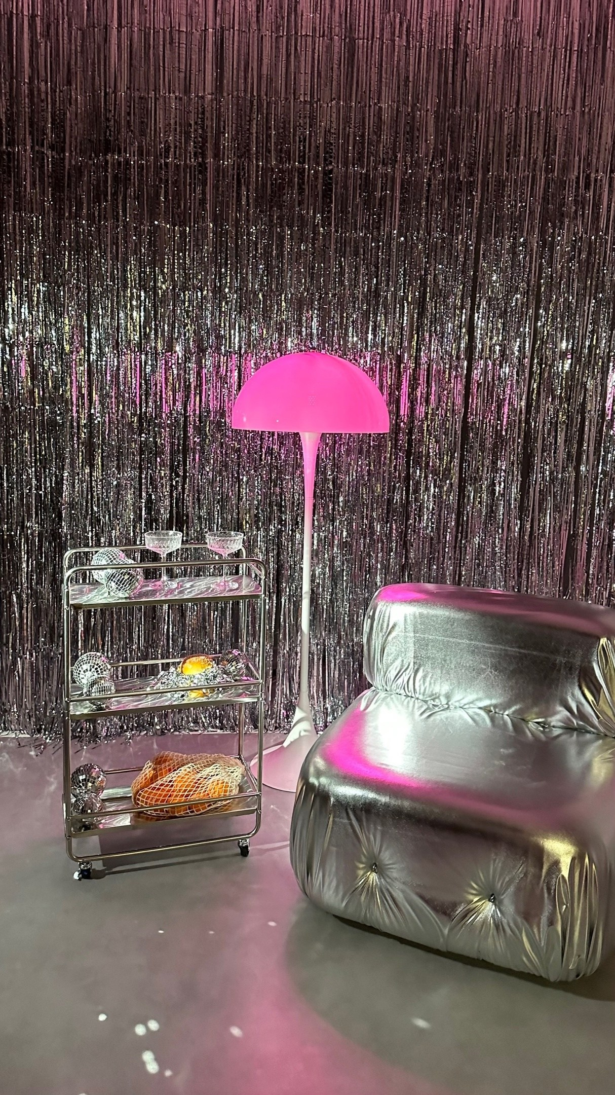 Новогодние фотостудии Екатеринбурга 2025. Фотограф в Екатеринбурге Артём Зайнетдинов