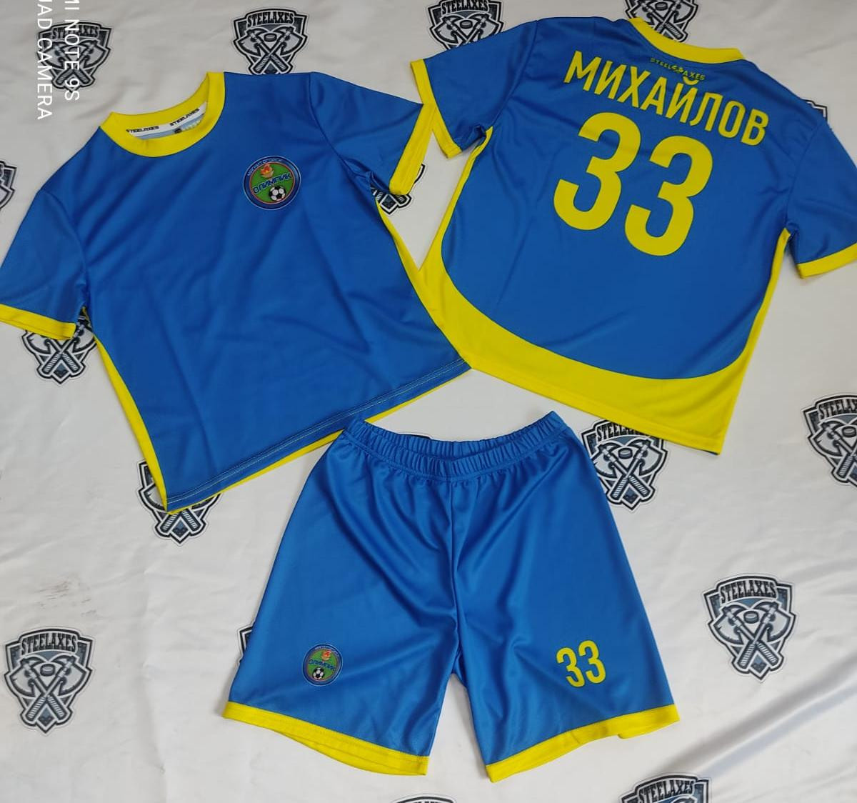 Спорт, одежда, спортивная одежда, бомбер, красная машина, команда, чемпион, фанат,