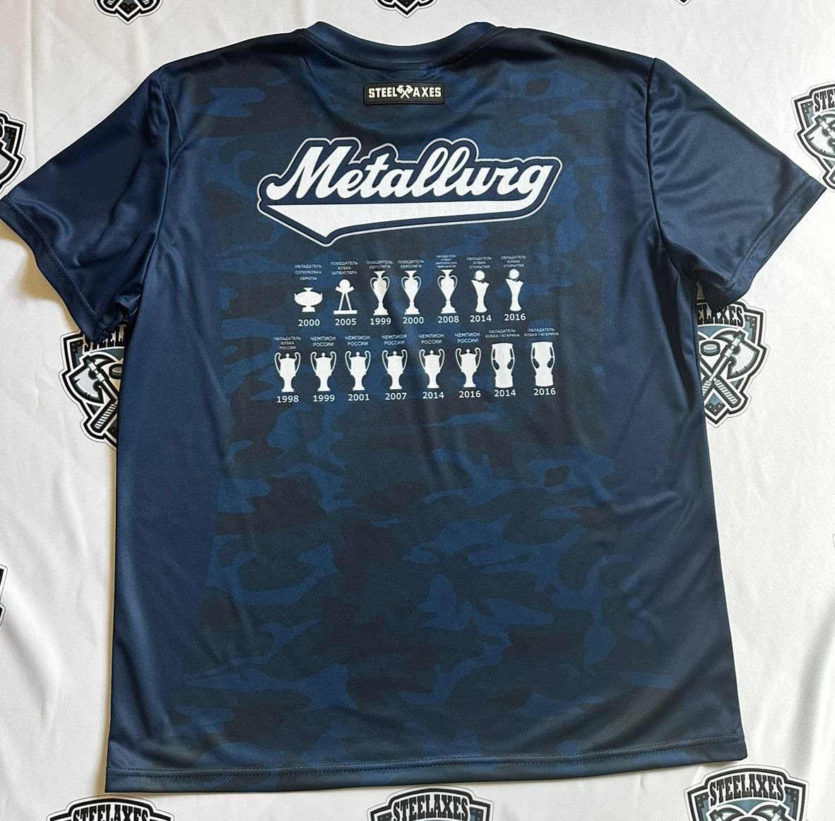 Спорт, одежда, спортивная одежда, бомбер, красная машина, команда, чемпион, фанат,