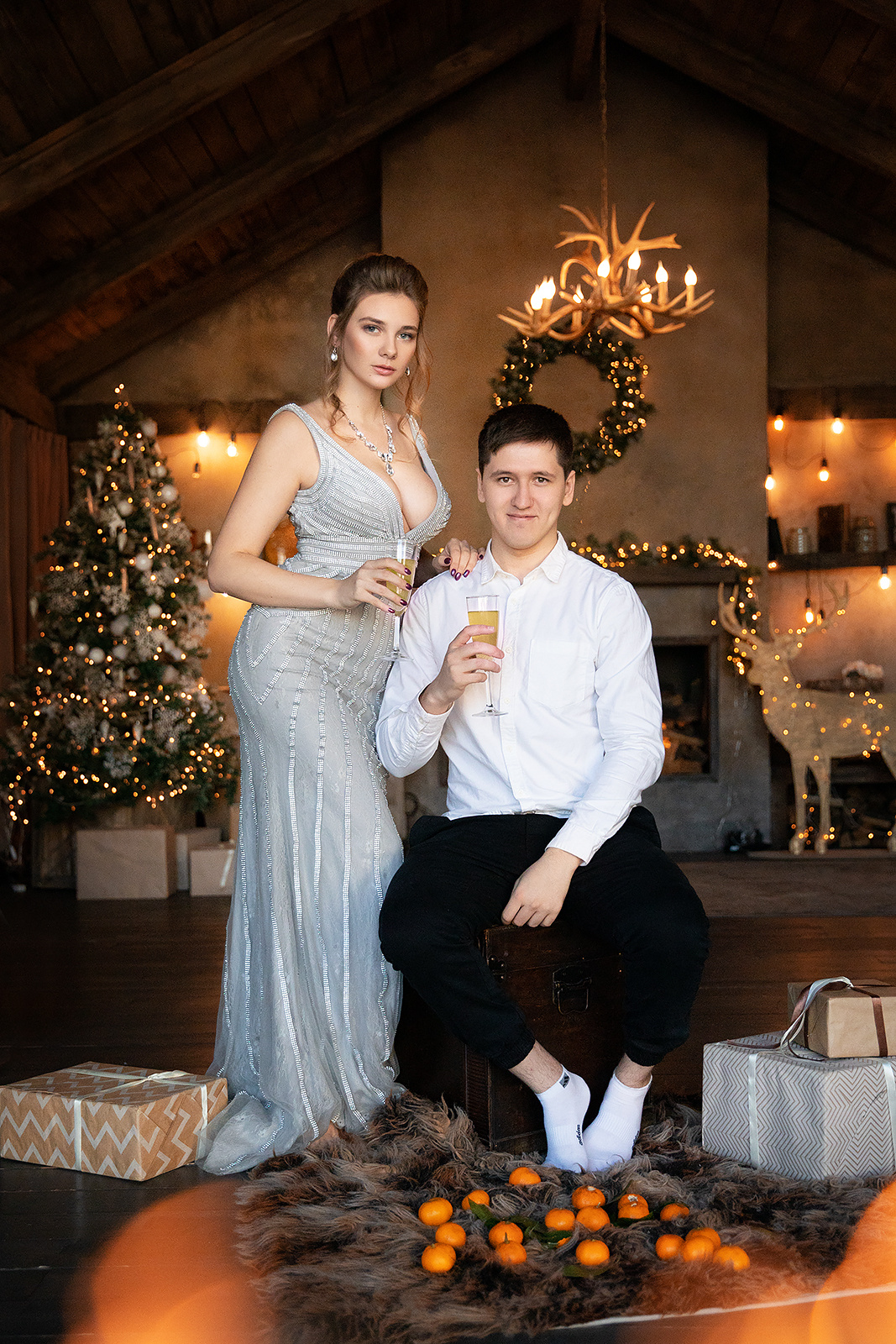 Лавстори может быть и в новогодней тематике, любовь она вечна.