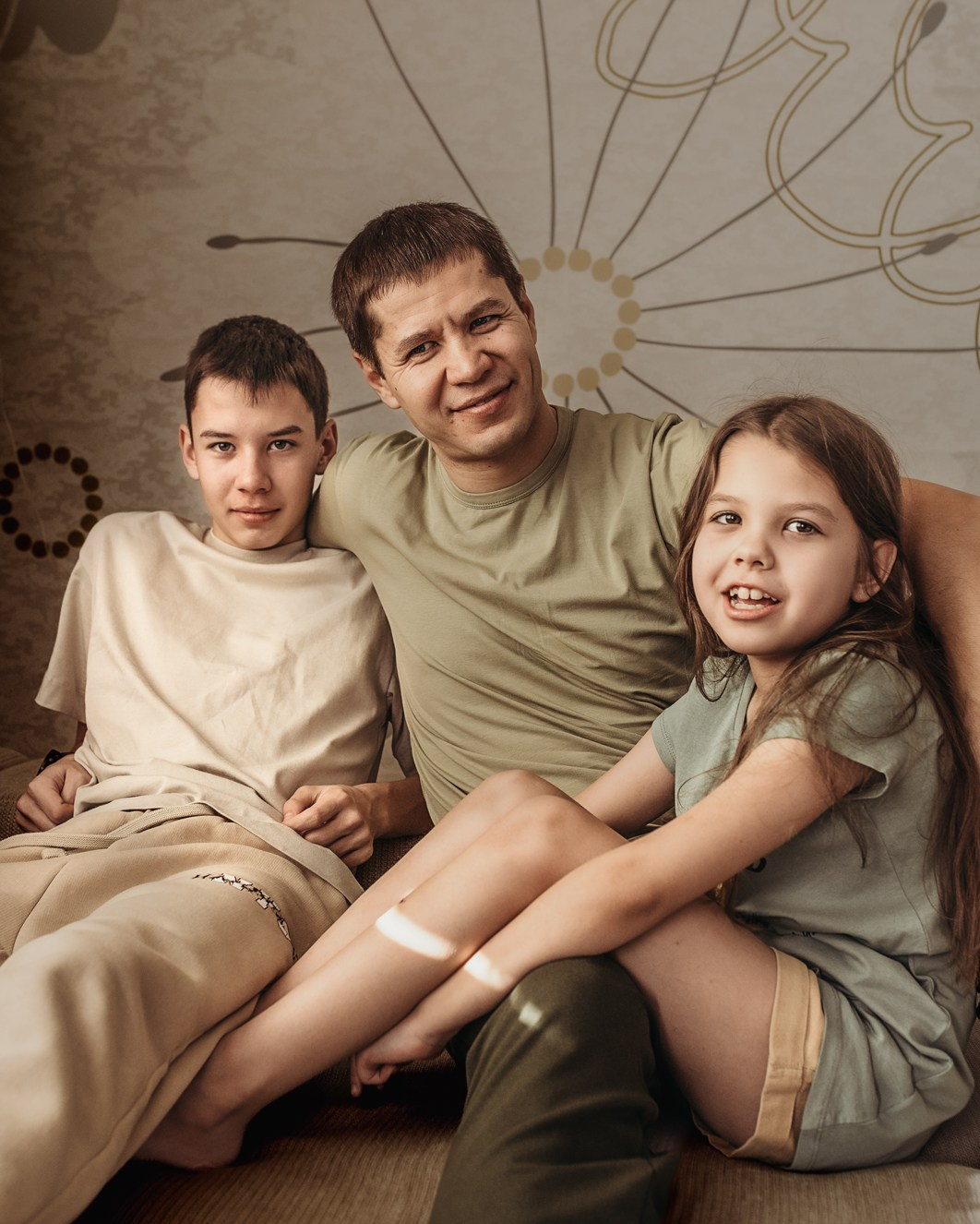 Новогоднее: Оля, Рома, Егор и Лиза. Фотограф г. Хабаровск