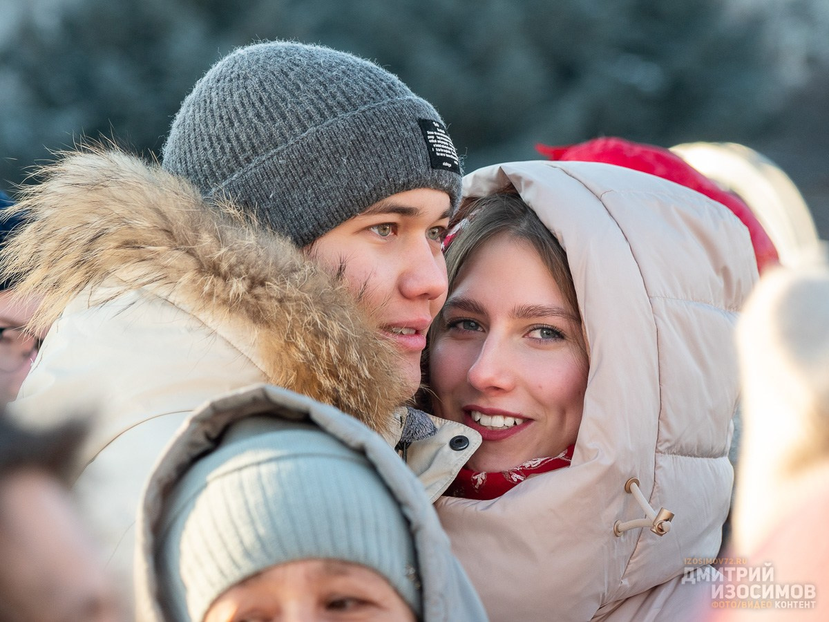 Забег снегурочек