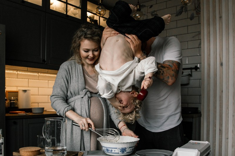 Семейная фотосессия в Краснодарской квартире. Свадебный, репортажный фотограф Дмитрий Макарченко