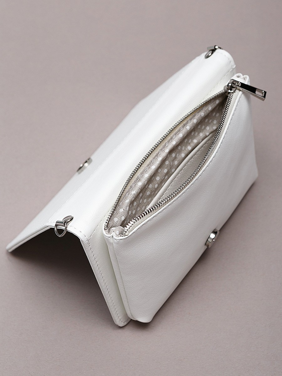 Сумка-клатч. Контент фотограф, съемка для маркетплейсов, фуд съемка и репортажи в Новосибирске Ралия Галеева