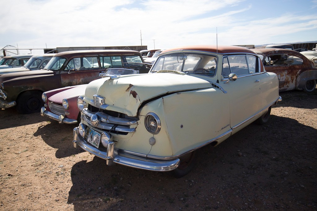 Ретро- авторазборка, США, 2013. Фотограф Василий Буланов