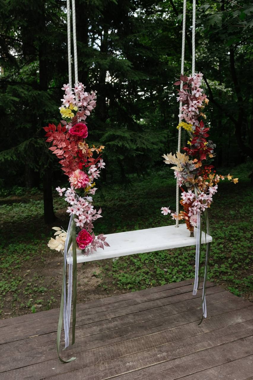 Винные оттенки. Подрядчики и друзья сети свадебных площадок House for wedding