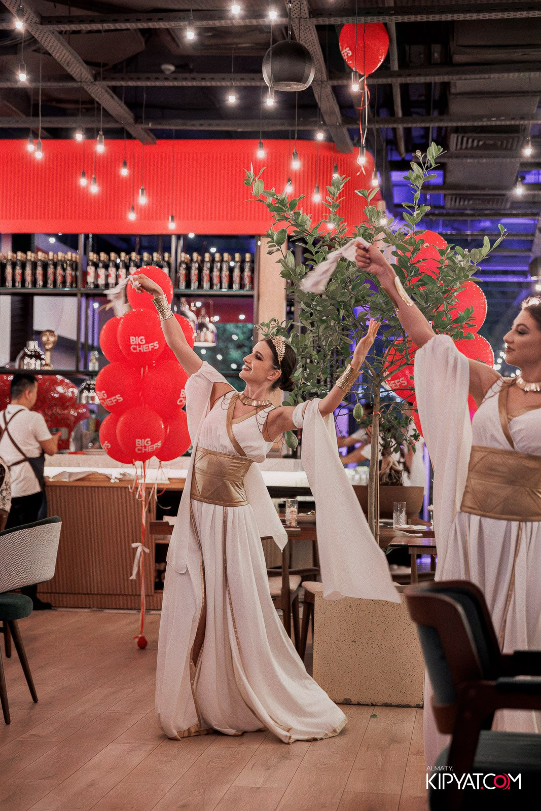 ОФИЦИАЛЬНОЕ ОТКРЫТИЕ РЕСТОРАНА BIG CHEFS. КИПЯТКОМ АЛМАТЫ!