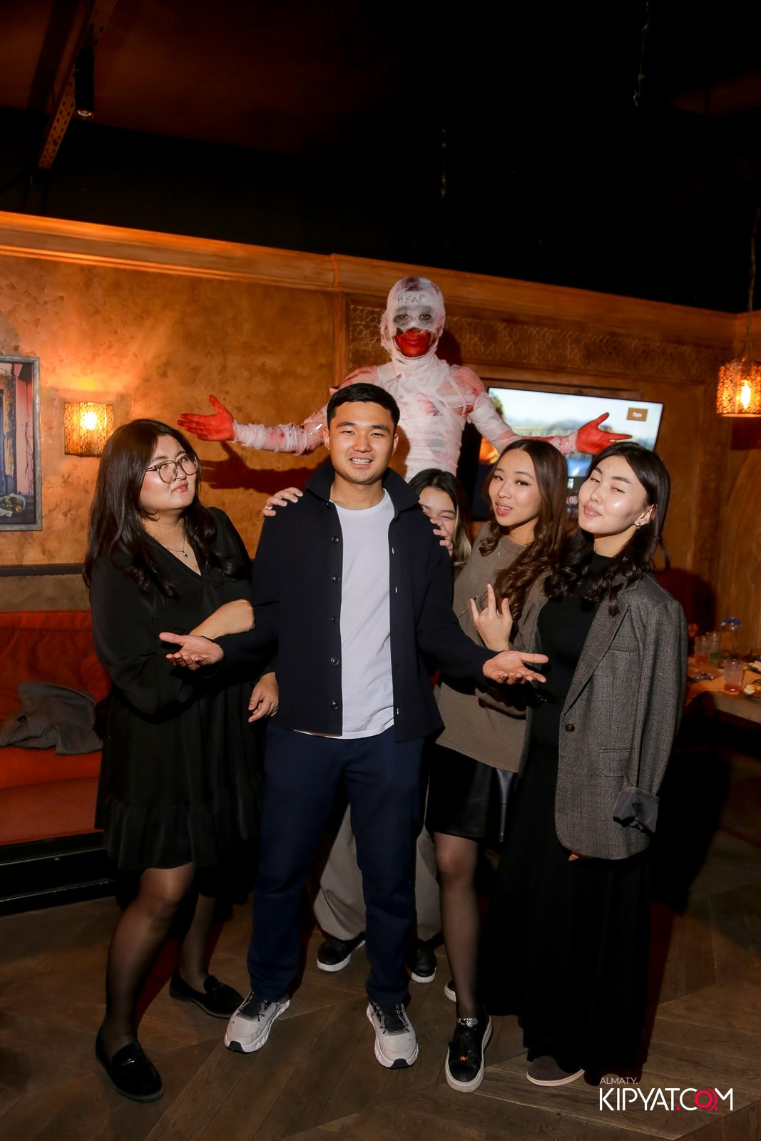 SPACE KARAOKE BAR. КИПЯТКОМ АЛМАТЫ!