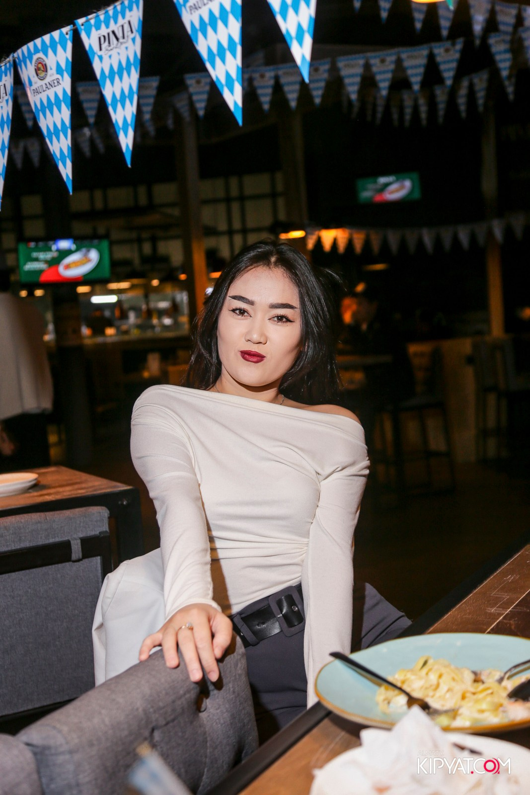 OKTOBERFEST — ПИНТА APORT MALL. КИПЯТКОМ АЛМАТЫ!