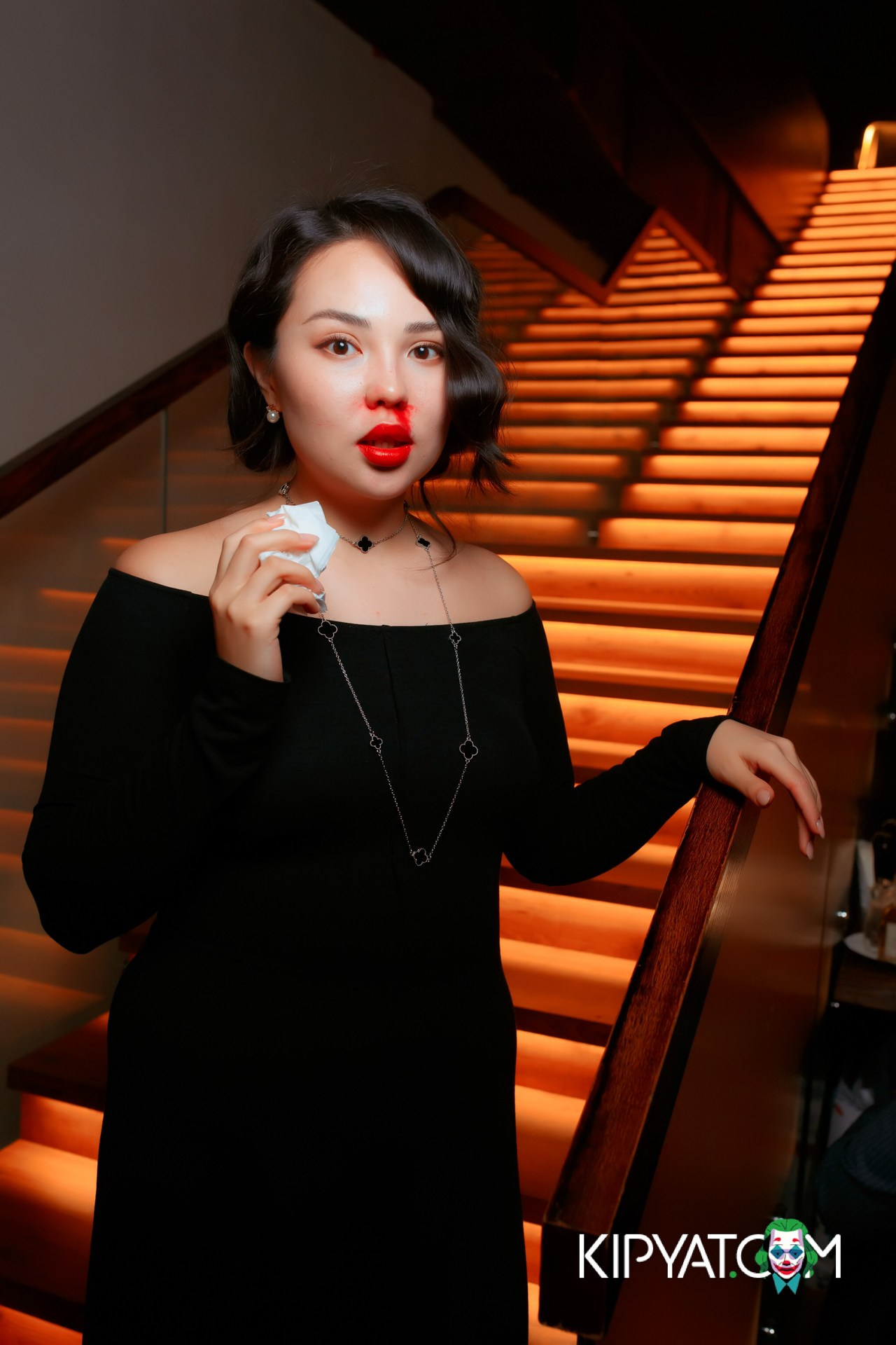 TO HE MOON LOUNGE & HOOKAN. КИПЯТКОМ АЛМАТЫ!