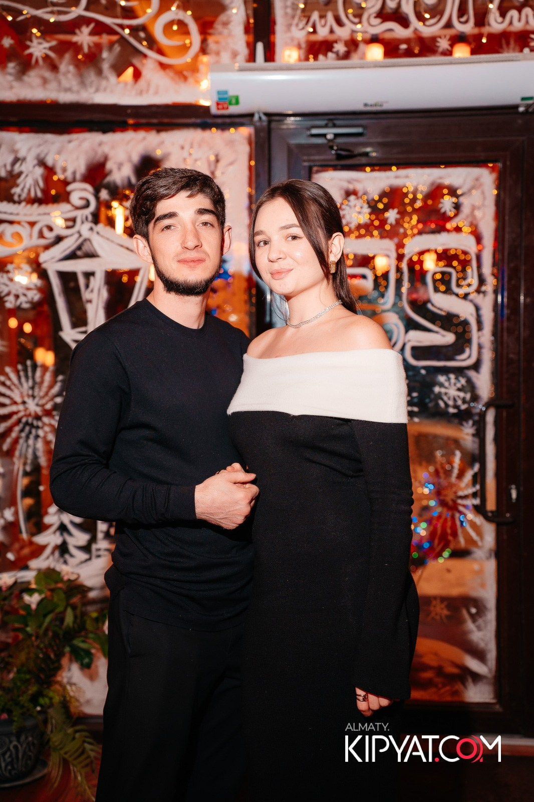 ГРУЗИНСКИЙ ДВОР НА КАБАНБАЙ БАТЫРА. КИПЯТКОМ АЛМАТЫ!