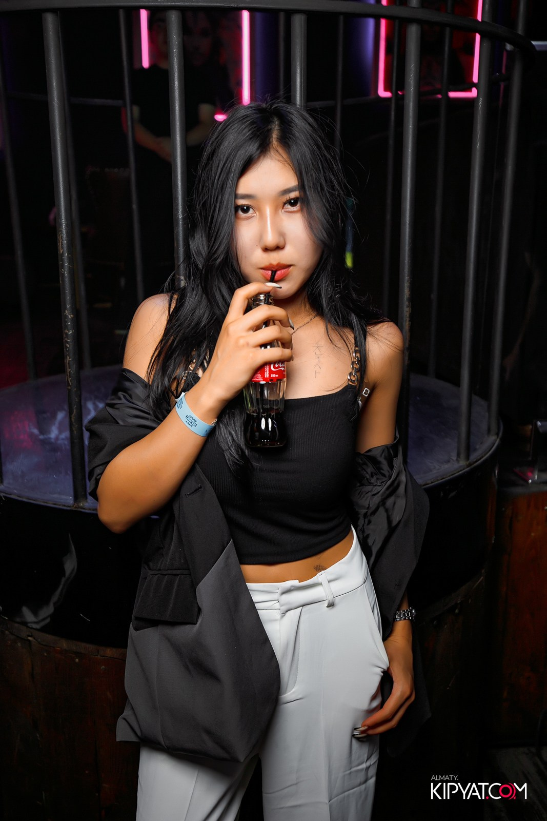 UYAT EMES BAR. КИПЯТКОМ АЛМАТЫ!