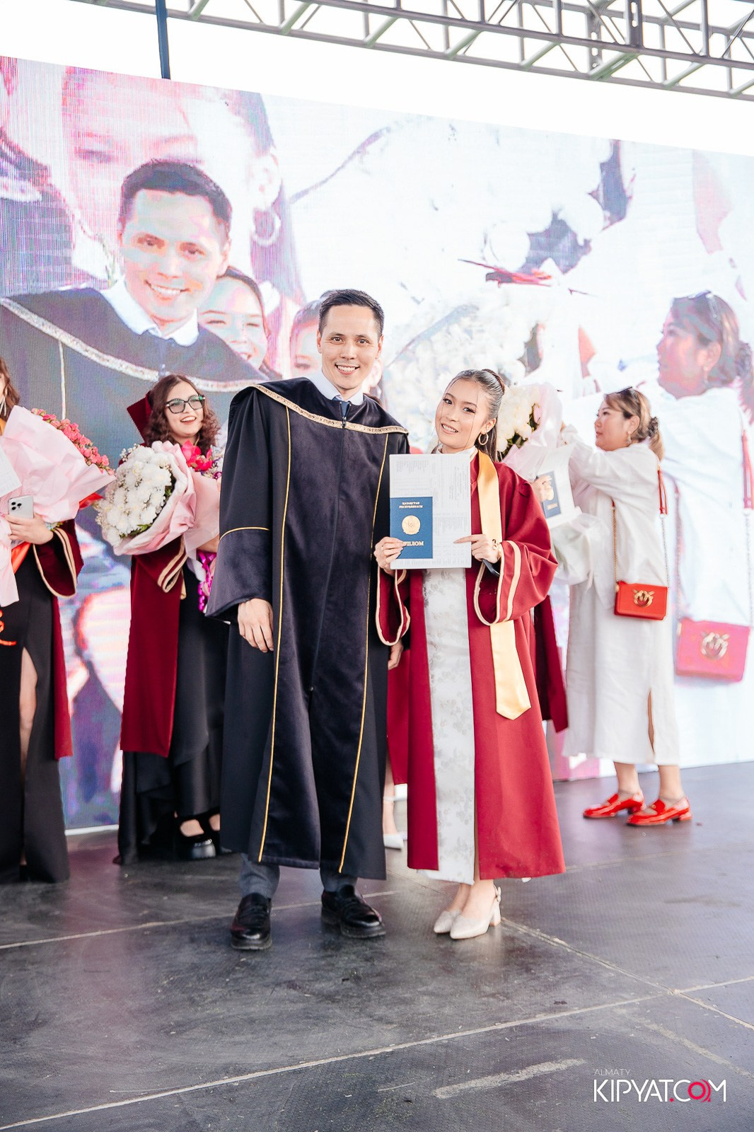 ВРУЧЕНИЕ ДИПЛОМОВ — НАРХОЗ КОЛЛЕДЖ. Part 3. КИПЯТКОМ АЛМАТЫ!