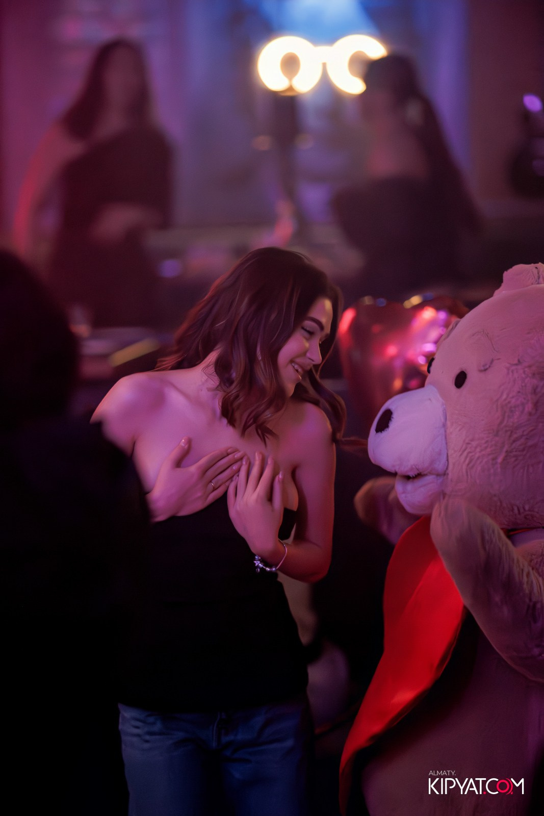 SANTA RAVE В НОЧНОМ КЛУБЕ SANTA BARBARA. КИПЯТКОМ АЛМАТЫ!