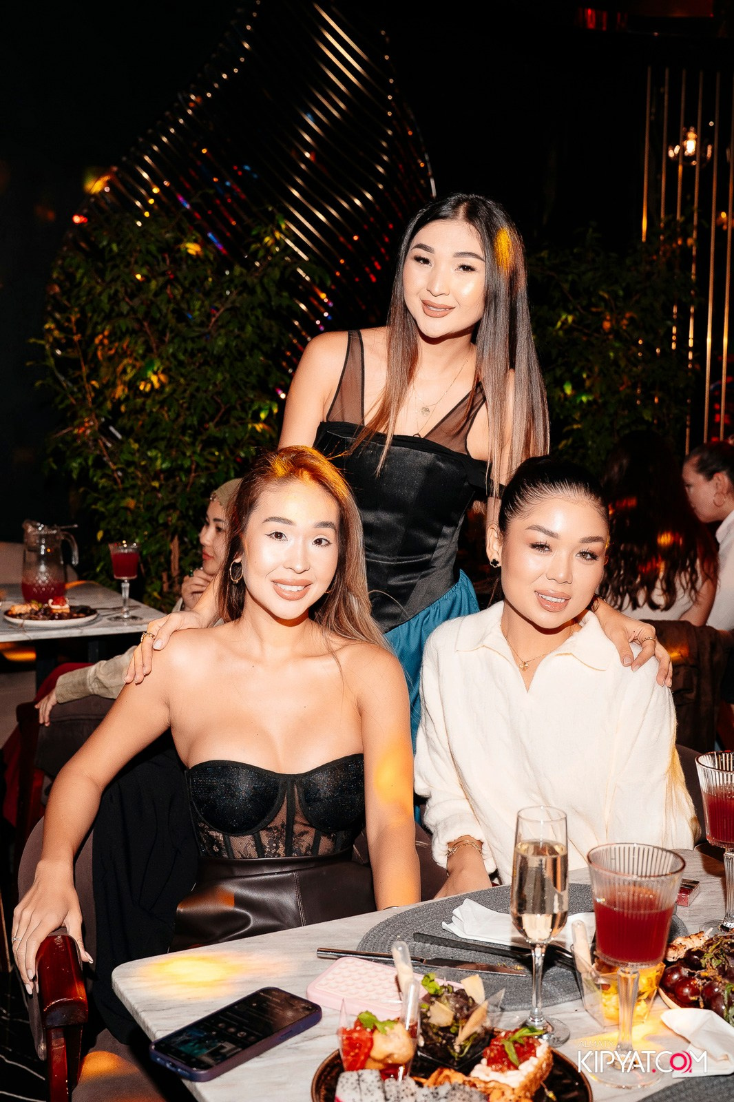 KARAOKE BATTLE В MOOD KARAOKE & TERRACE. КИПЯТКОМ АЛМАТЫ!