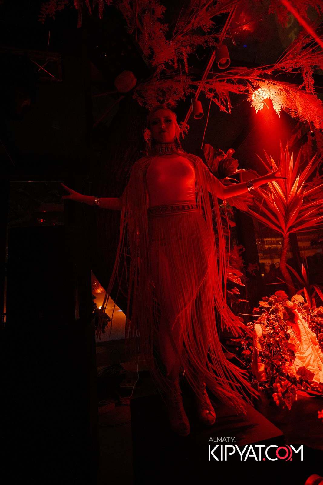 EDEN BAR & RESTAURANT. КИПЯТКОМ АЛМАТЫ!