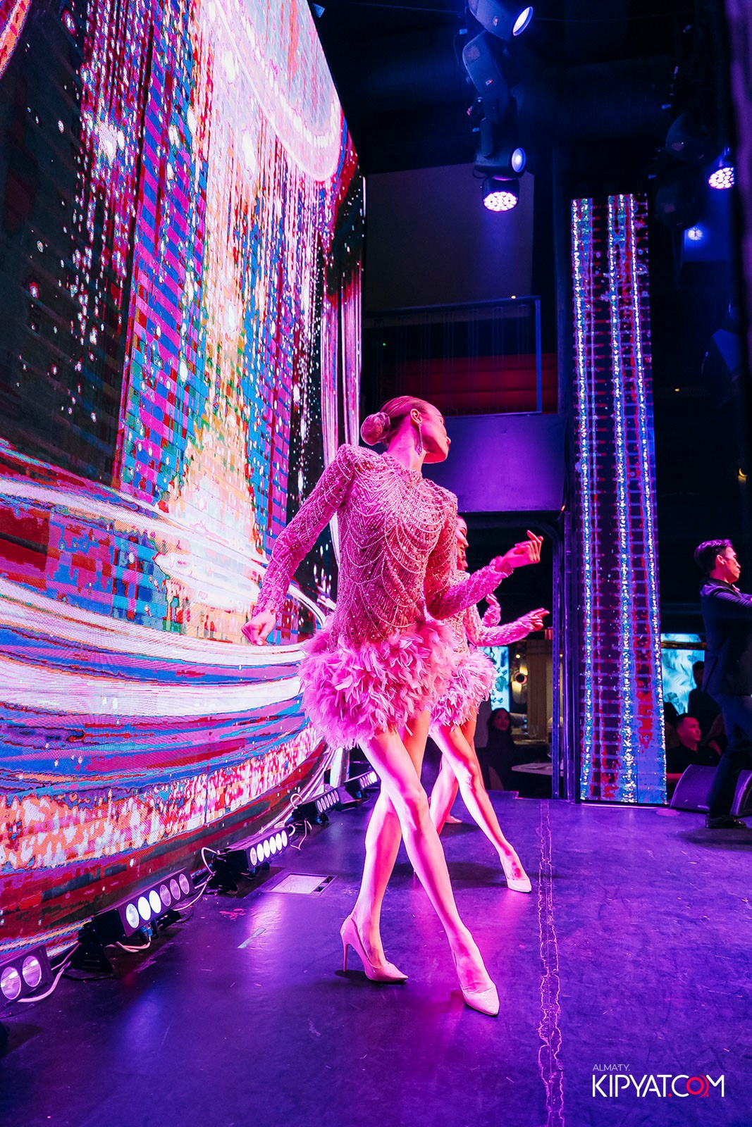 QUEEN. КИПЯТКОМ АЛМАТЫ!