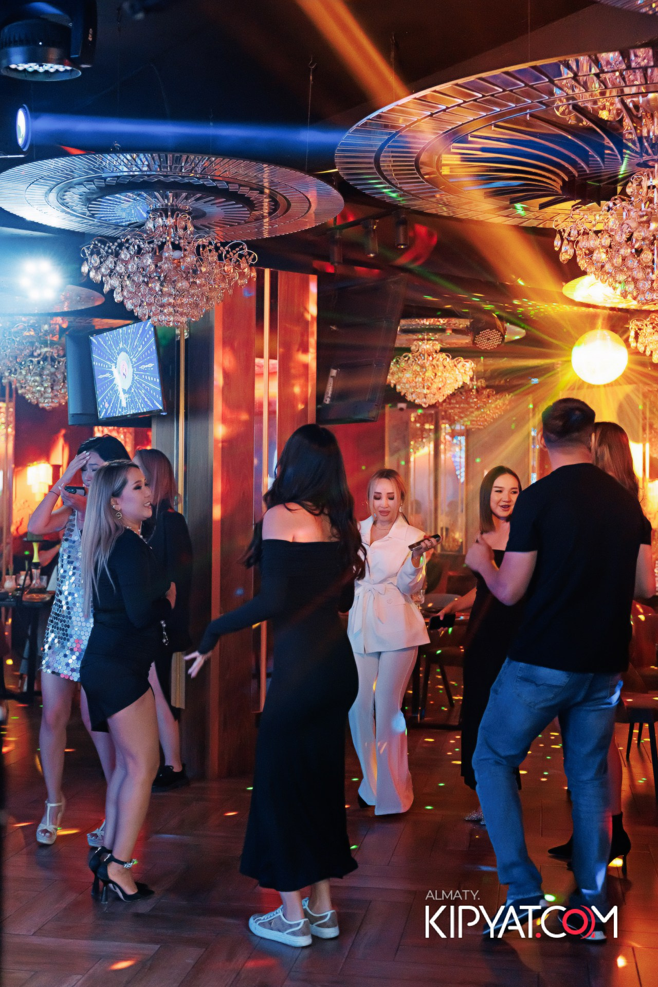 Зая, на бис. КИПЯТКОМ АЛМАТЫ!