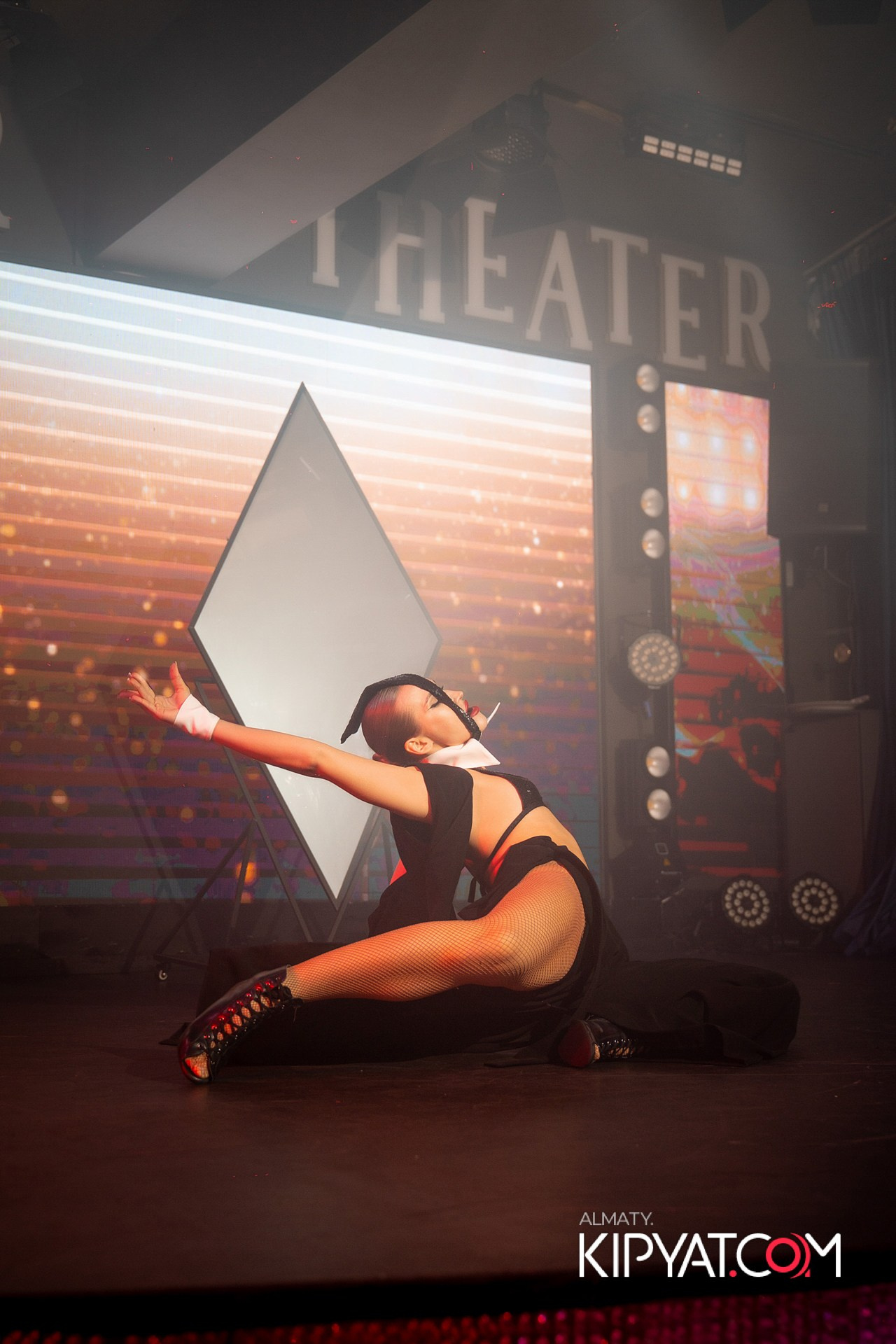 THE THEATER. КИПЯТКОМ АЛМАТЫ!