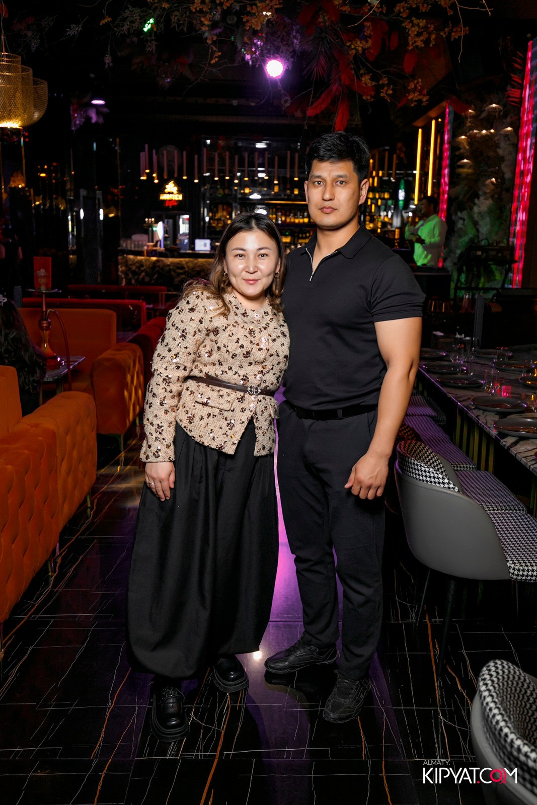 БАР ПАНАЕХАЛИ НА ДОСТЫК. КИПЯТКОМ АЛМАТЫ! Фотосъемка мероприятий в Алматы