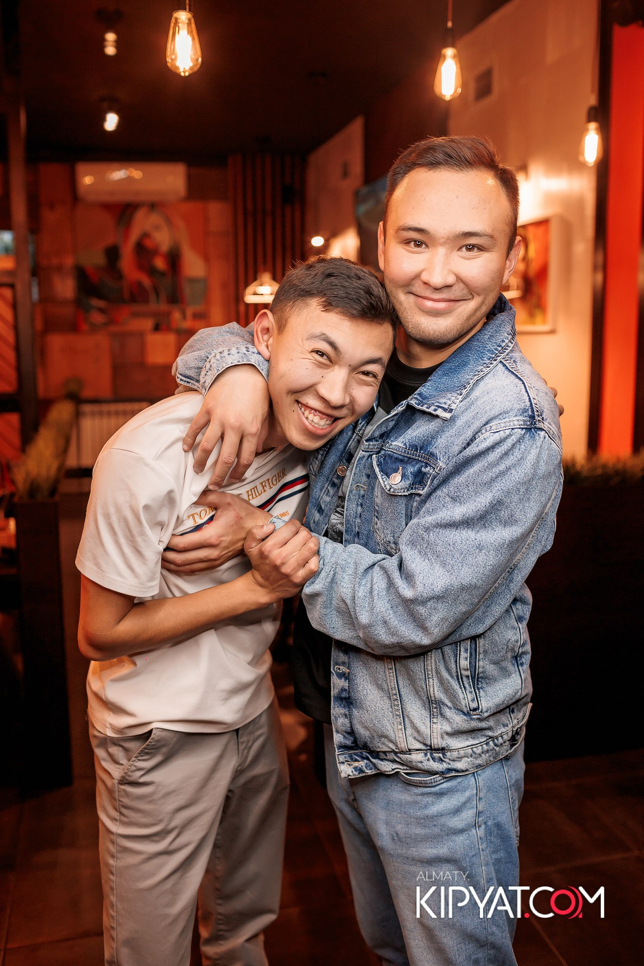 ШАШЛЫКОФФ. КИПЯТКОМ АЛМАТЫ!