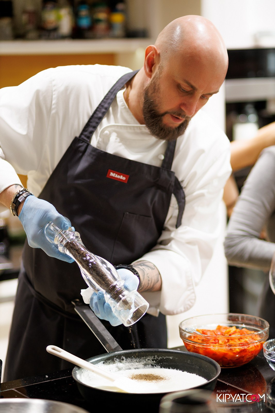 MIELE. КИПЯТКОМ АЛМАТЫ!