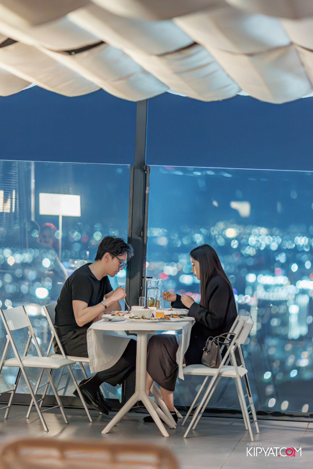 ВЫСТУПЛЕНИЕ DJ SUNQAR DJ BONI В SUNQAR BAR & RESTAURANT. КИПЯТКОМ АЛМАТЫ!