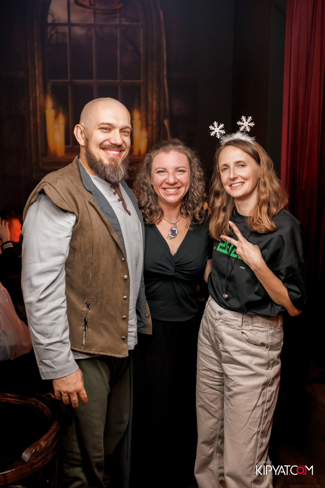 MERRY CREEPYSTMASS AND SPOOKY NEW YEAR — QUEEN OF THE DARKNESS BAR. КИПЯТКОМ АЛМАТЫ!