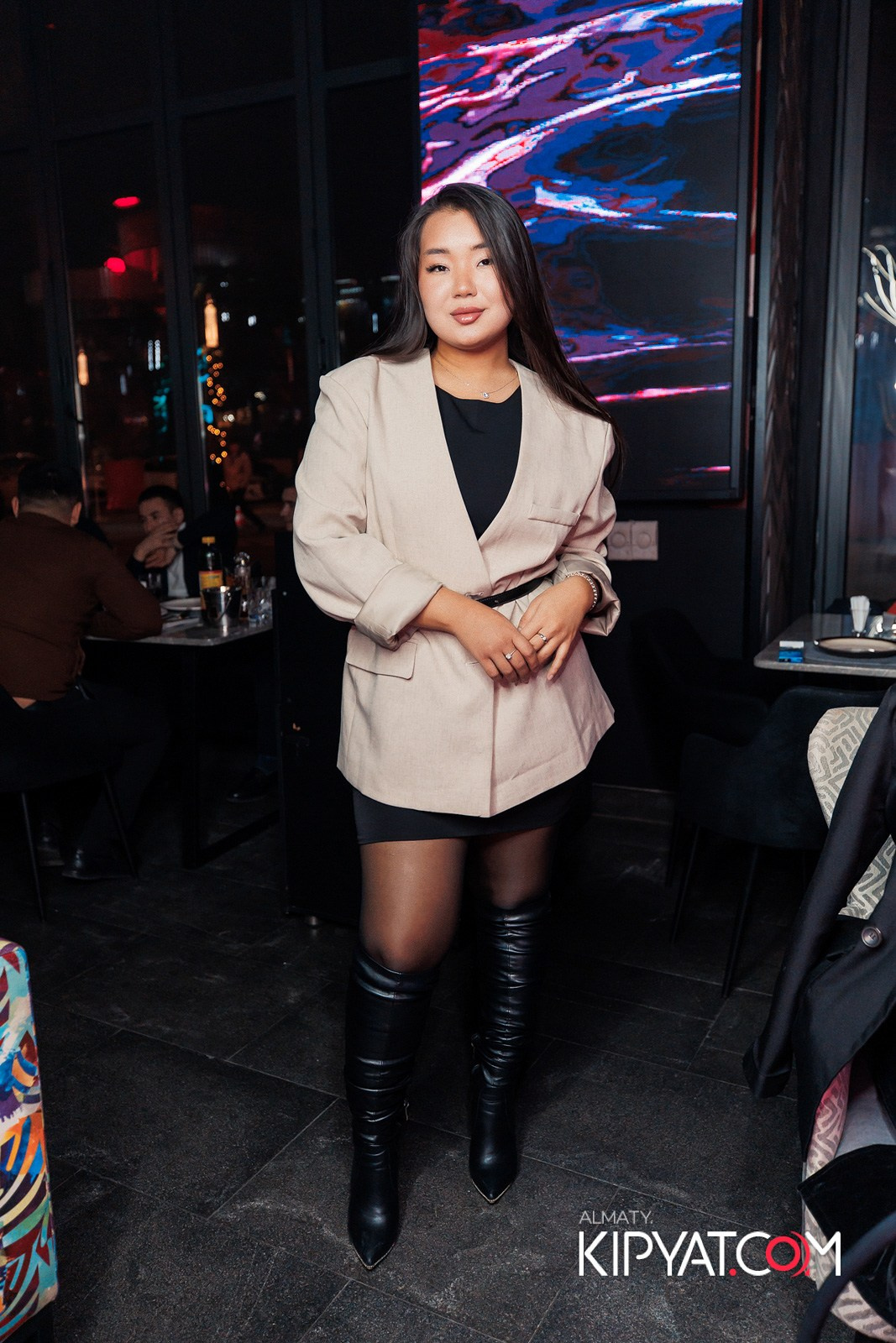 FRIENDS BAR & TERRACE. КИПЯТКОМ АЛМАТЫ!