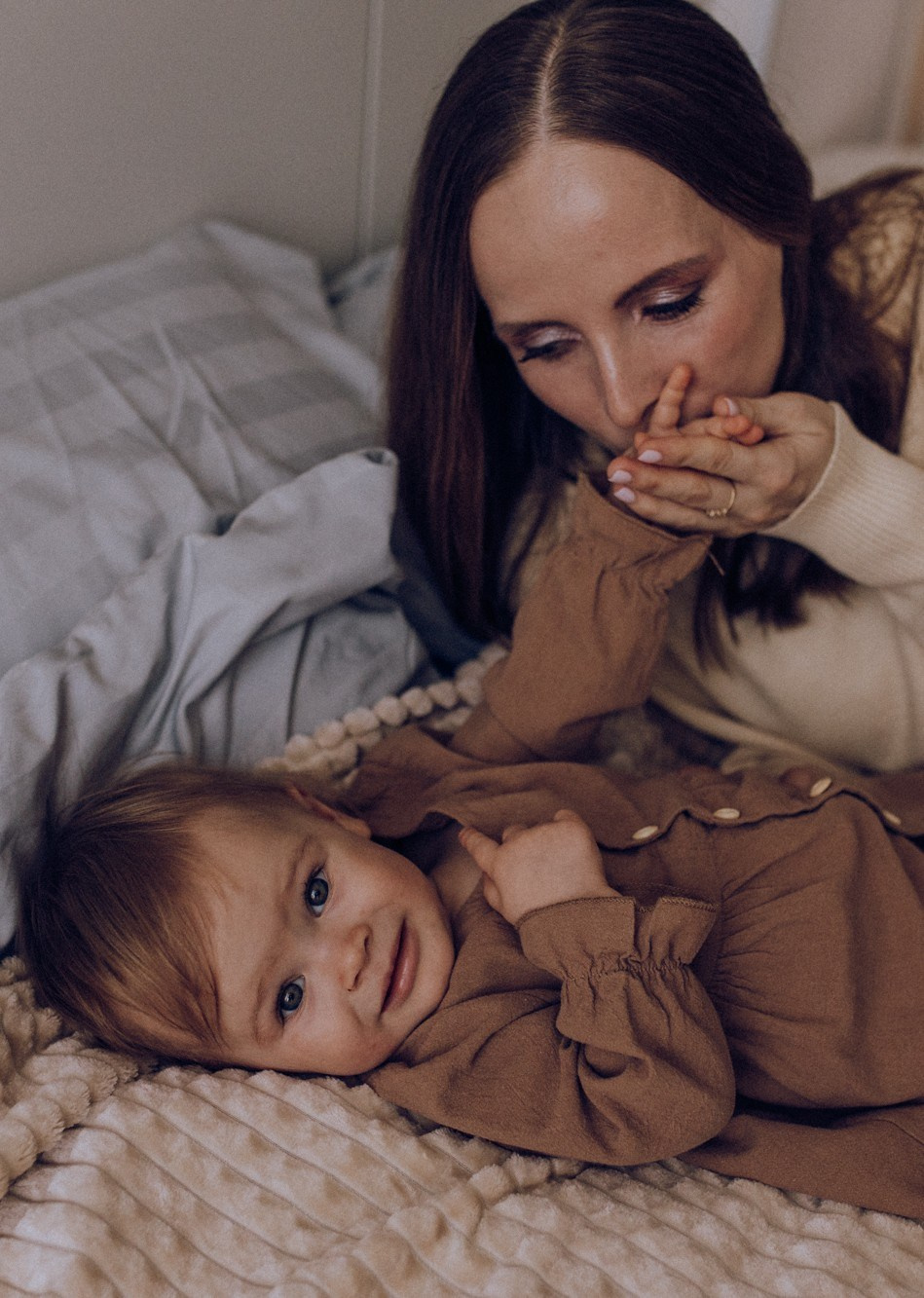 Семейные фотосессии (в студии, на улице или у вас дома). Фотограф Антонина Знак. Семейные фотосессии. Москва и МО