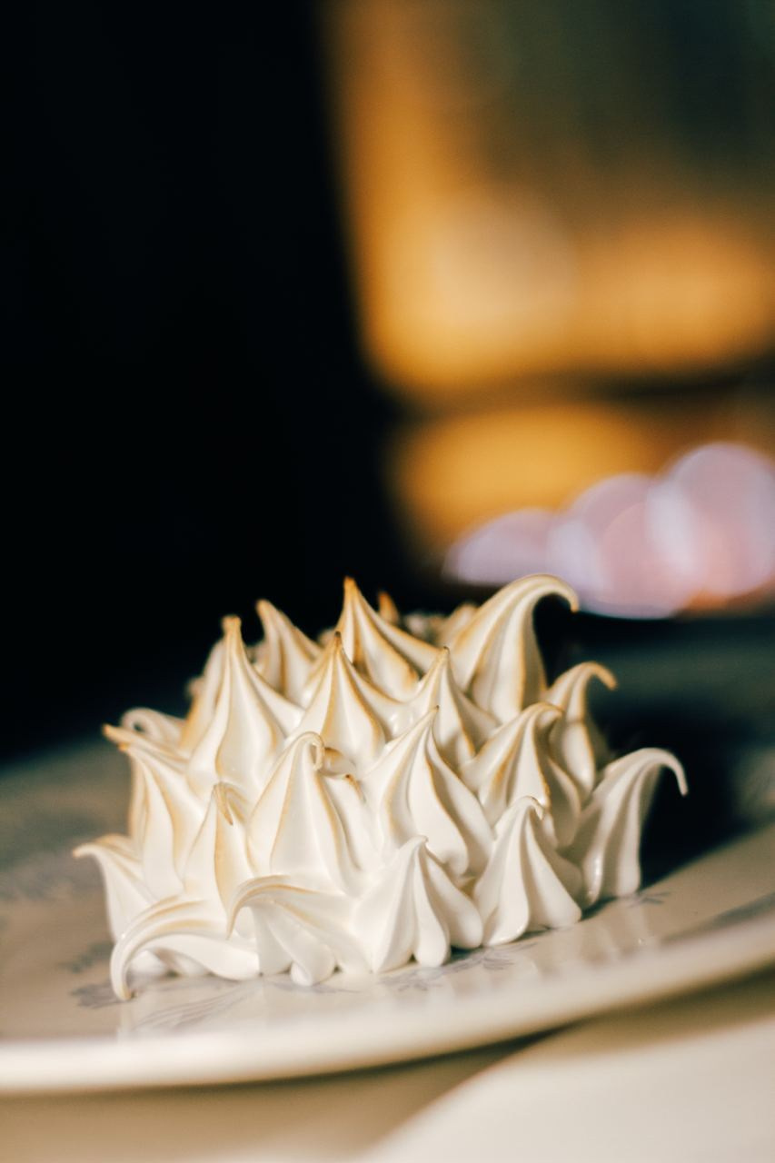 Ресторан BURO ЦУМ. Yasmin Lagarde