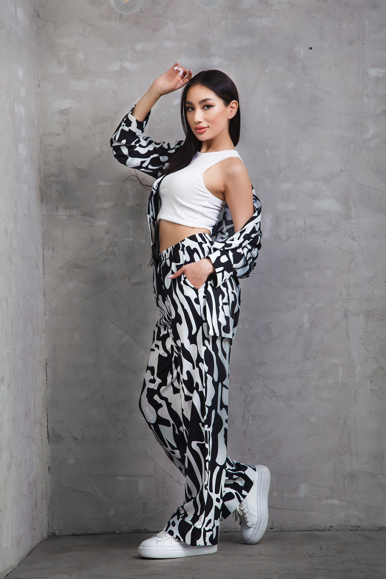 Реклама женской одежды. Натан Супервайзер по Продакшену