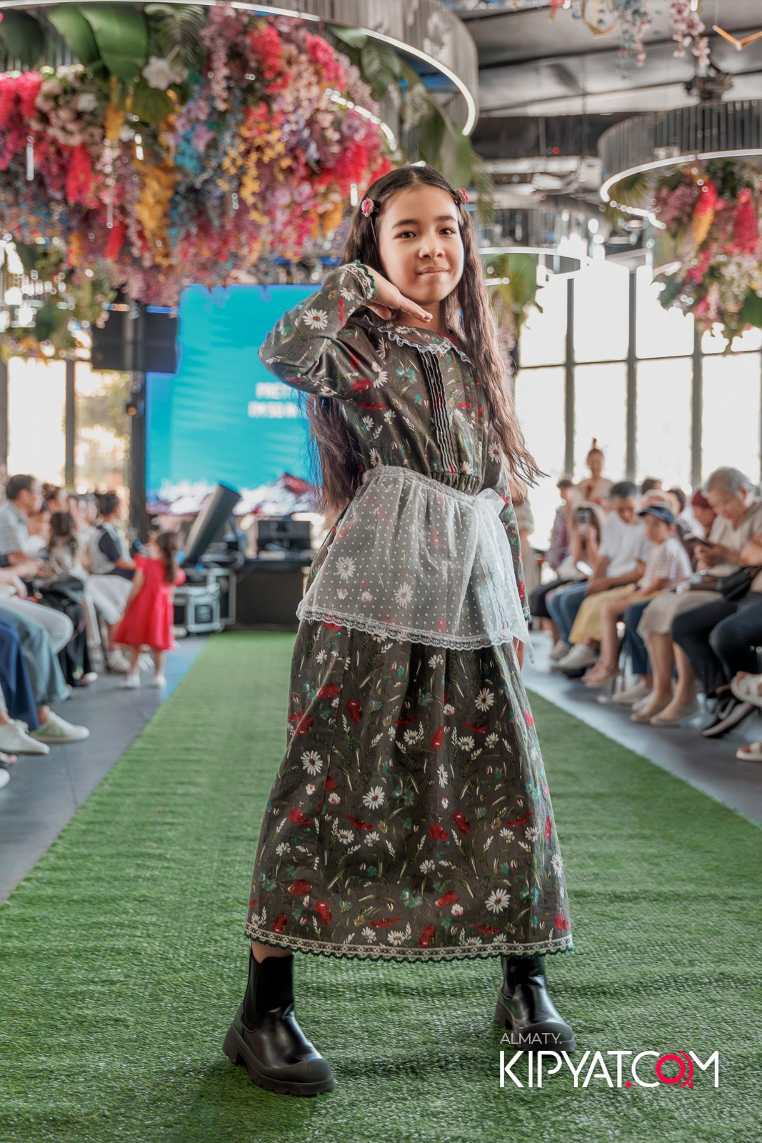 PROM KIDS FASHION SHOW. КИПЯТКОМ АЛМАТЫ!