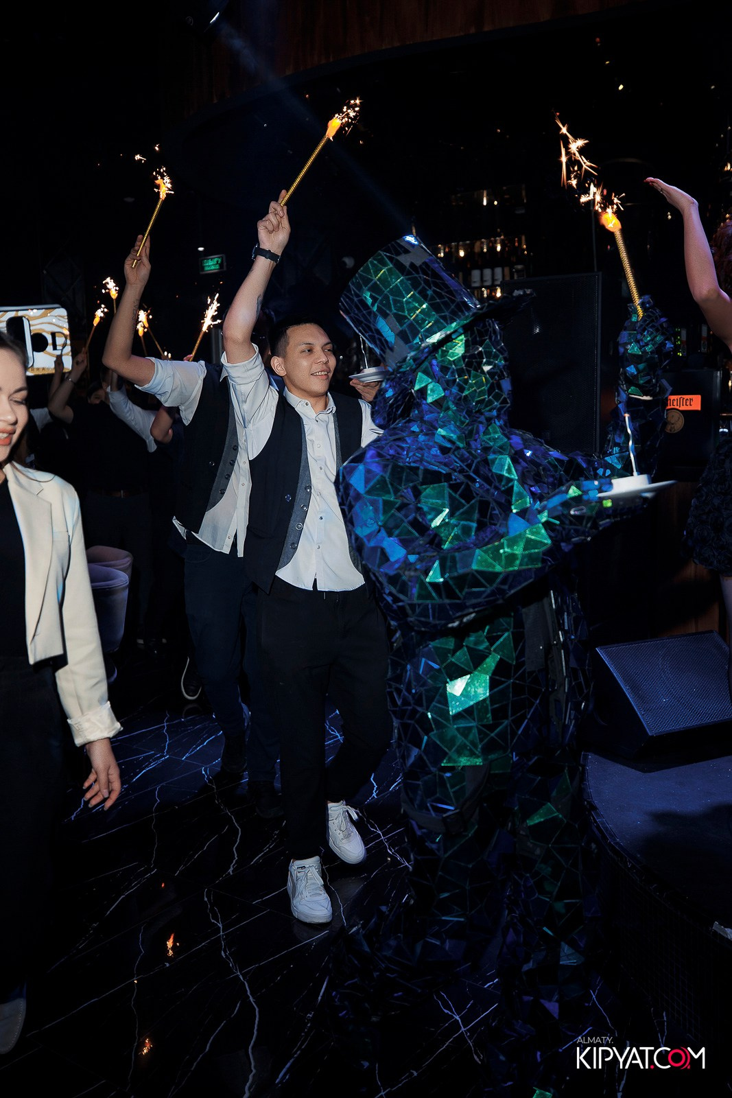 MOOD KARAOKE. КИПЯТКОМ АЛМАТЫ!